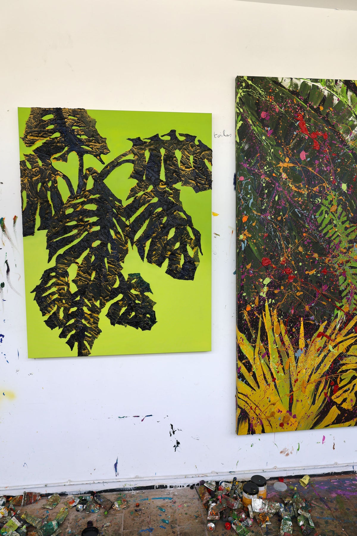 
Monstera on Green by Dominic Virtosu: original work, 130x100cm / 51.18x39.3 in, oil and spray paint on canvas, 2022 (view 8)