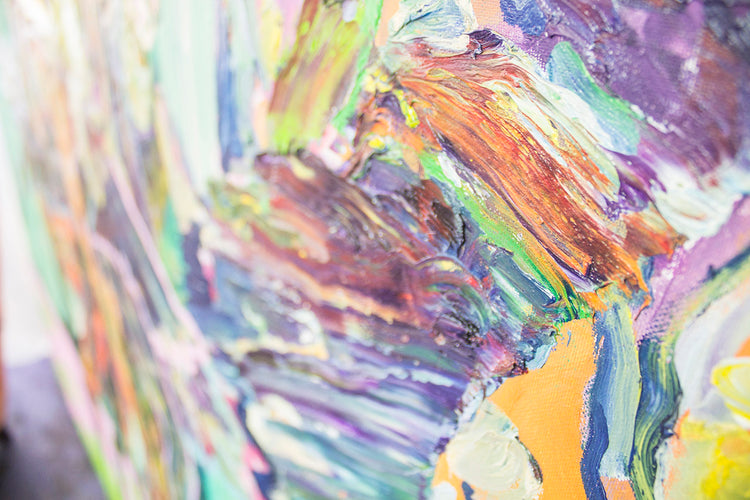 
Detail view of a balerinas head in the work: Sign Not in Use - Original oil on canvas painting of Balerinas dancing in front of an ironic sign - 205x205cm - made by contemporary artist Dominic Virtosu