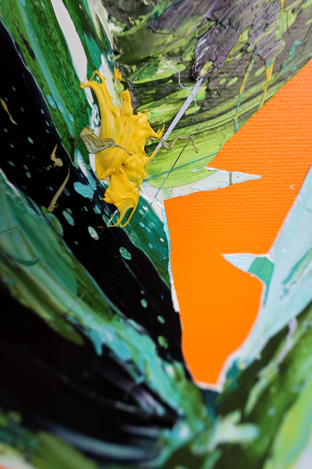 
Green Giant by Dominic Virtosu: original work, 180x150cm / 70.8x59.5 in, oil and spray paint on canvas, 2022 (view 12)